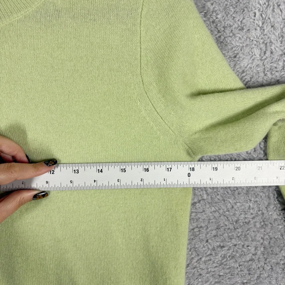 J.‎ Crew 100% Cashmere Slim Fit Crew Neck Sweater Womens Size S Light Green